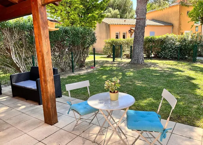 Maison de vacances dans résidence avec piscine